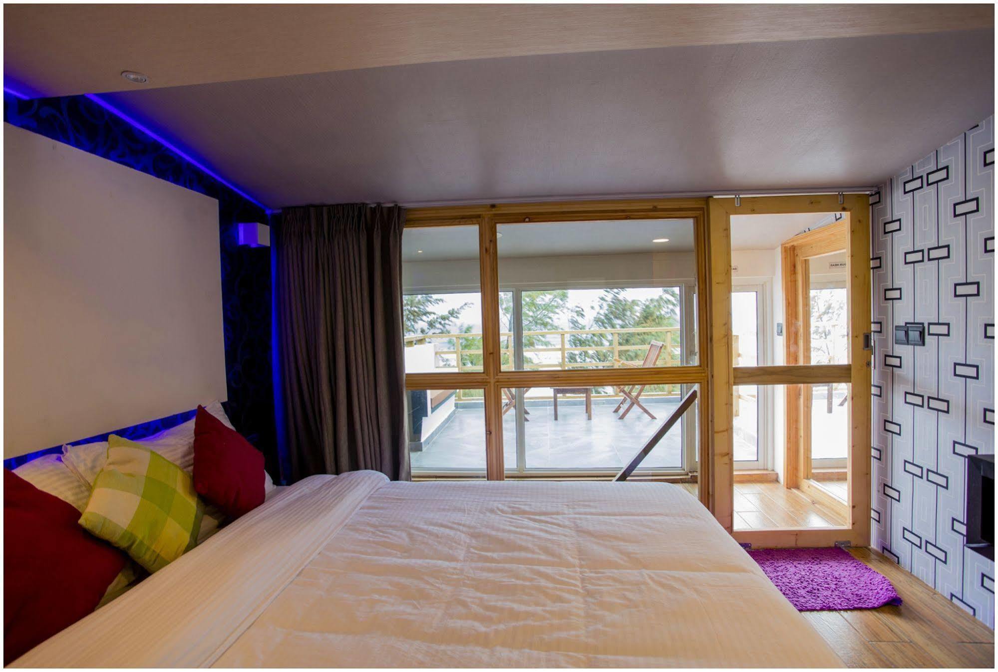 Ripple Beach Inn Hulhumalé Eksteriør billede